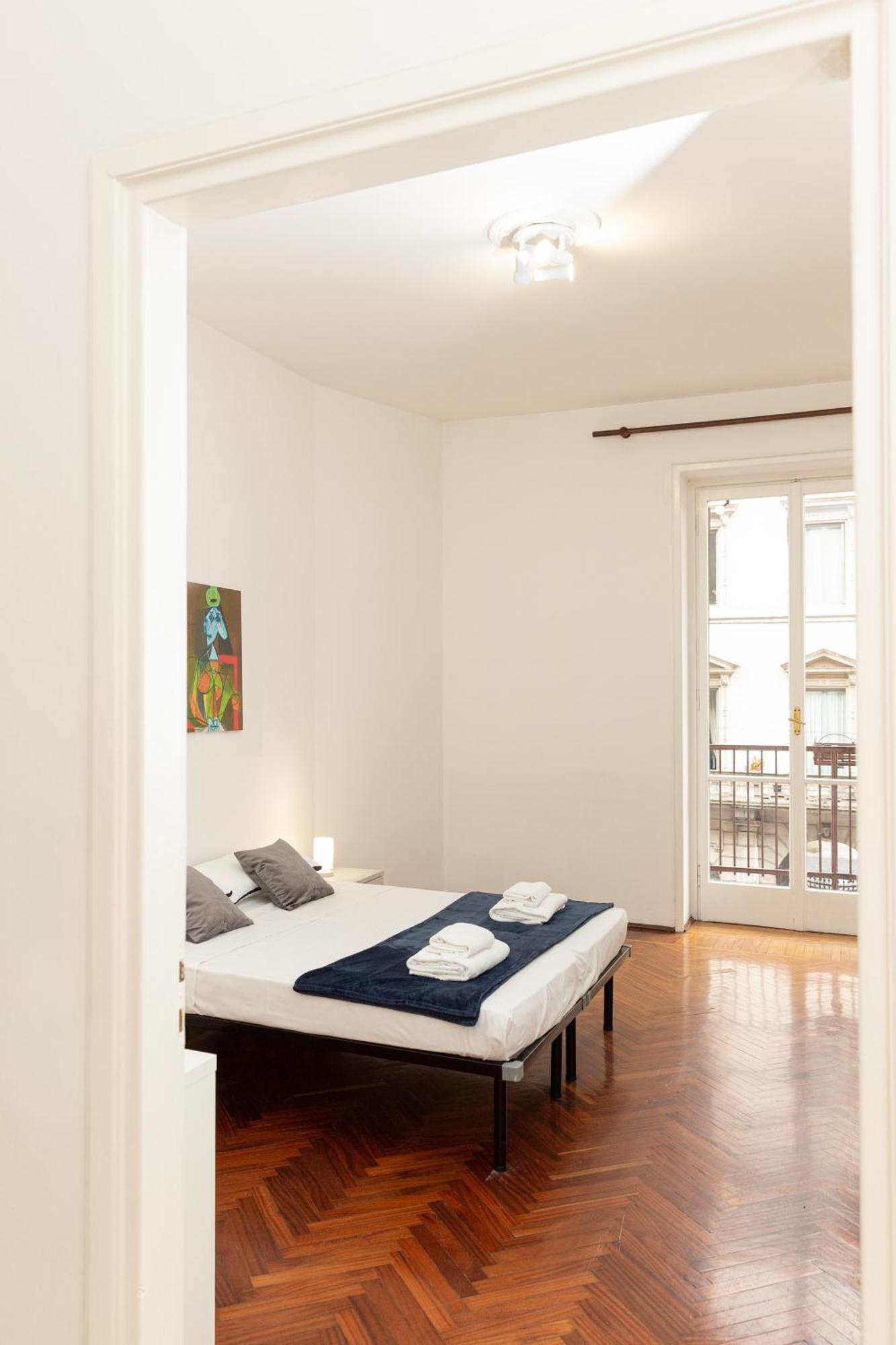 Picasso - Spacious Exclusive Apartment Milan Exterior photo